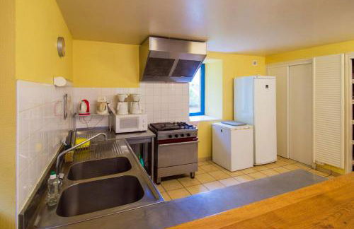 Grande maison conviviale à Saint-Côme-d'Olt avec jardin et cheminée - Photo 6