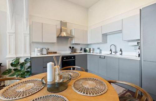 Torquay Beachside Hot Tub Stay - Foto 12