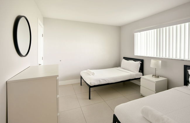 Artrageous on the river By RocketStay - Photo 47