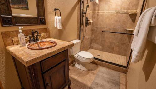 Bear Creek Lodge - Spa - Fire Table - 3min to Trails - Foto 5