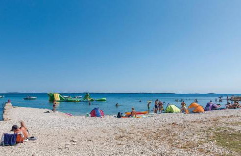 Spacious Villa With Pool and Garden in Stokovci - Foto 114