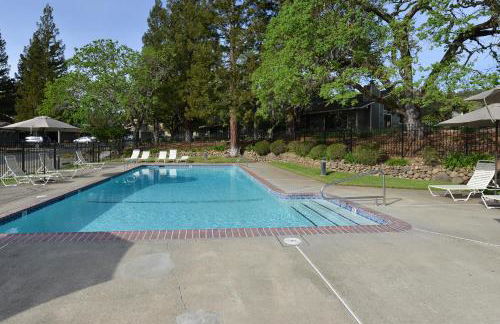 Charming 2 bd Condo at Silverado - Foto 20