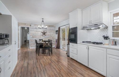 Touchdown Townhouse: Your Home near Stadium - Foto 6