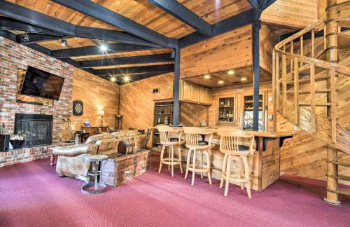 Cozy Grand Woodland Cabin with Mountain Views - Foto 3