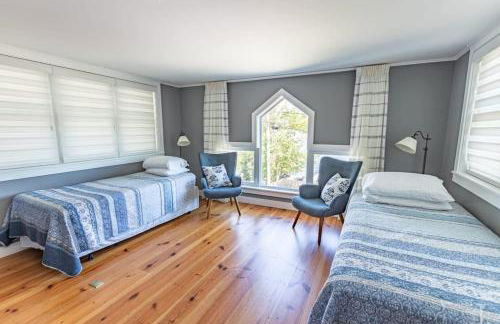 Beautiful Home 30 Feet from the Sand at Spofford Lake! - Foto 26