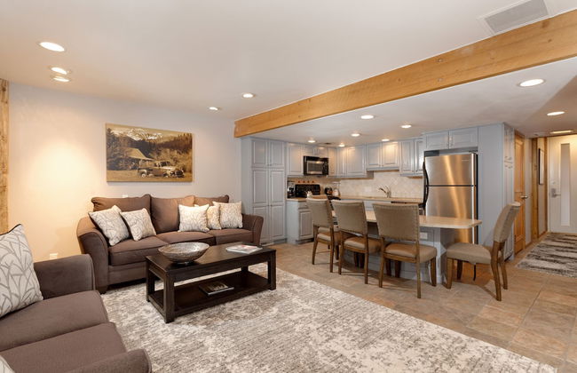 Fifth Avenue Condominiums by Frias - Foto 41