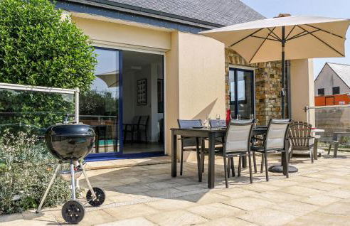 Gorgeous Home In Saint-Germain-Sur-Ay - Foto 7