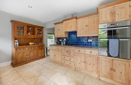 Beautiful Secluded 2 Bedroom Coach House - Foto 35