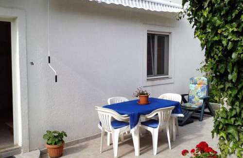 Apartments by the sea Mali Iz (Iz) - 6163 - Foto 8