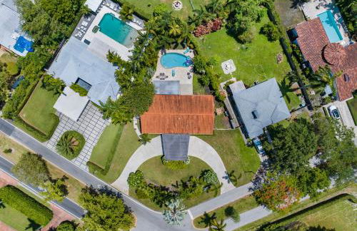 Spacious Miami Home with Private Pool & Parking - Foto 25