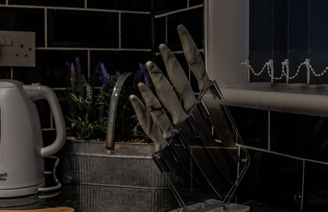 BV Comfy Spacious 3 Bedroom House At Tatton Street Manchester - Foto 29