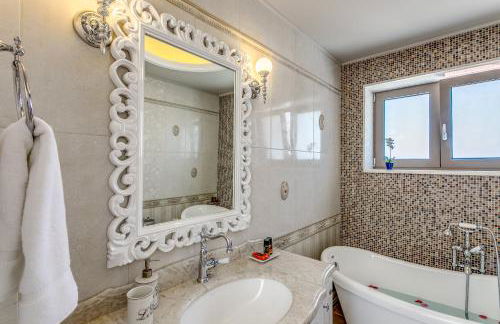 SUPERIOR VILLA MARINA MARE Sauna - Hammam - Pool - 250m from Beach - Foto 16