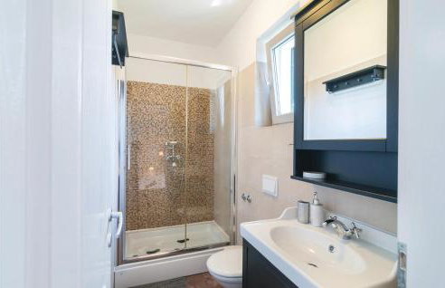 Stunning Home In Primosten With Kitchen - Photo 19