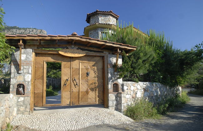 An Unspoilt Setting, Luxurious Surroundings and a Warm, Personal Welcome - Foto 20