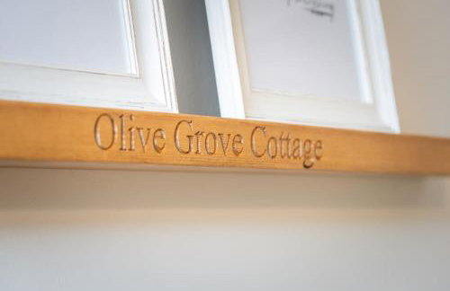 *Brand New* Olive Grove Cottage - Foto 41
