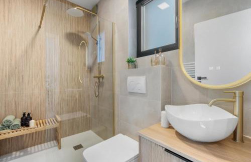 Charming Villa Harmonia with Heated pool and Indoor Jacuzzi surrounded by nature - Photo 58