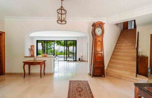 Le mas du roulier, villa provençale chic, 320m2 au calme avec vue 180 sur puy de Dôme - Foto 15