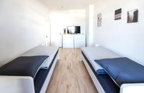Modern & Chic Apartment with Balcony in Offenbach - Foto 8