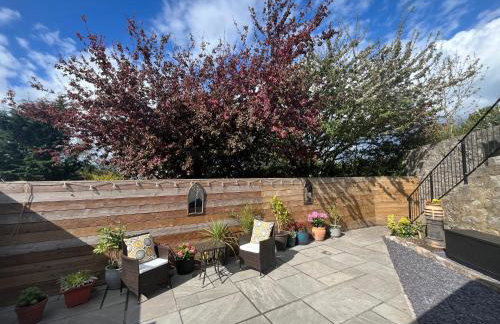 Private, Modern and Detached Garden Apartment - Photo 15