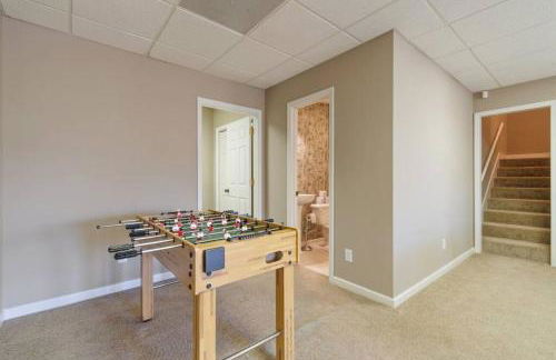 Lakeside Haven Dock/Slip Fire Pit Game Room Kayaks - Foto 12