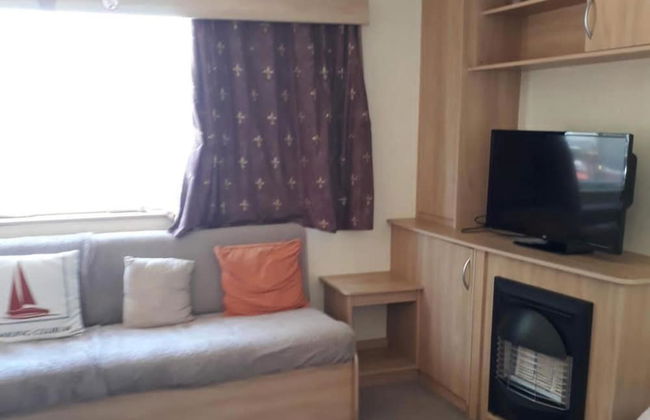 Caravan on Combe Haven - Sleeps 8 & Pet Friendly - Foto 7