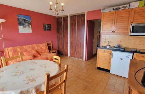 Appartement 6 pers. proche station avec balcon et parking privatifs - FR-1-393-90 - Foto 3