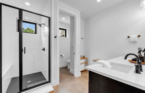 The Escape at 212 with Concierge Services - Foto 46