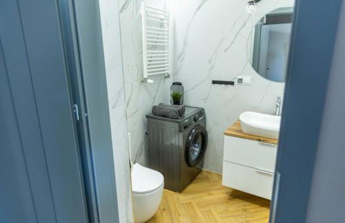 SOLAR Apartments I Stare Miasto 10min I Parking Free I Winda I Balkon - Photo 40