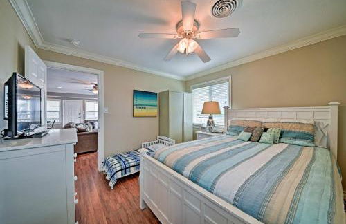 Colorful Beachside Oasis! Galveston Family Home - Foto 15