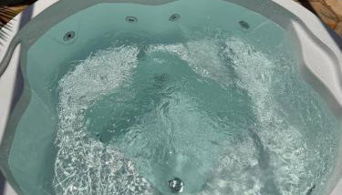 Casa com Jacuzzi Privativa Relaxamento Total em Águas de São Pedro - Foto 5