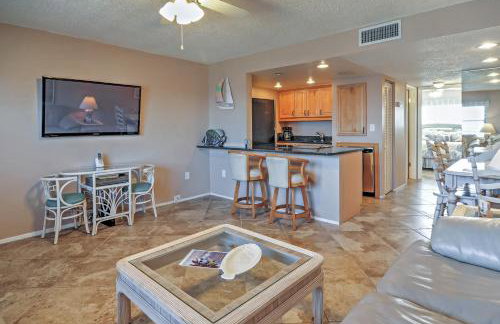 Beachfront St Petersburg Condo with Community Pool! - Foto 7