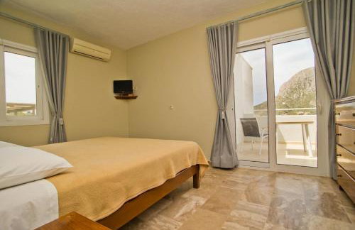 Acropolis Hotel - Photo 21