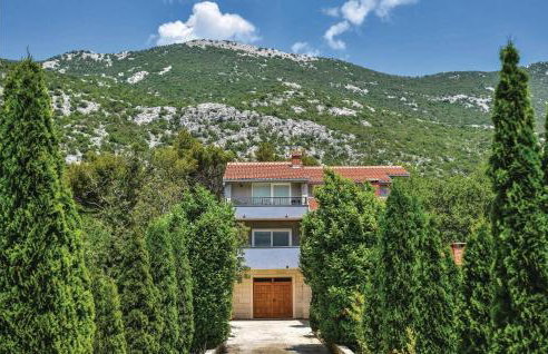 Two-Bedroom Apartment In Ostrvica - Photo 9