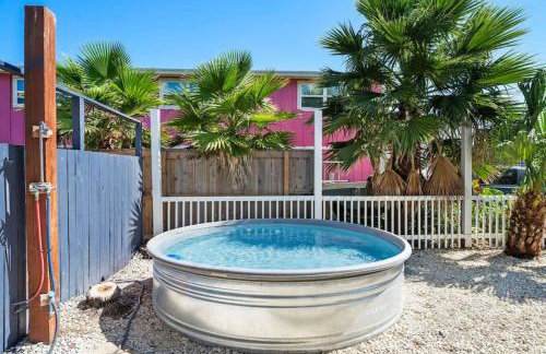 Beach Cottage with Soaking Pool and Outdoor Oasis - Foto 30