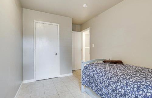 Riverfront Fun Quiet Home Near Hampton Coastline - Photo 18