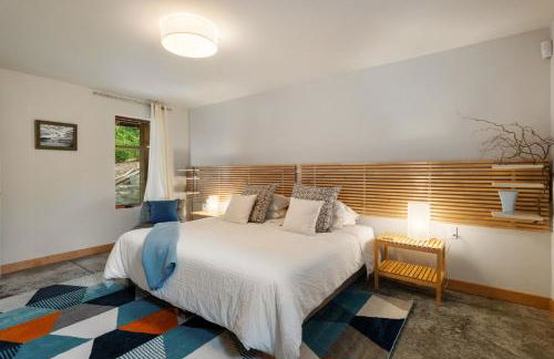 Water Views, Walk to Beach! New Hot Tub! - Foto 20