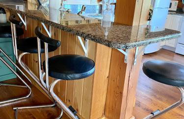 Spacious Salmon River Waterfront Lodge for 6 - Foto 18