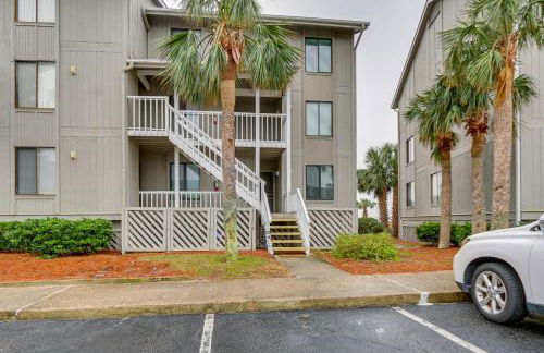 Swim and Relax St Helena Island Gem with Deck! - Foto 20