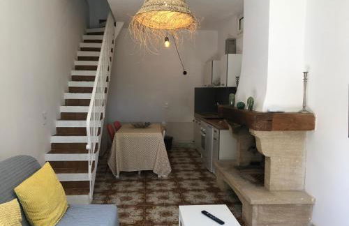 La Tour- Pigeonnier Provençal - Mas des Sous Bois - Foto 13