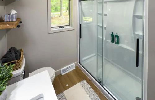 Pet-Friendly Lakefront Cabin by arc Vacation Rentals - Foto 26