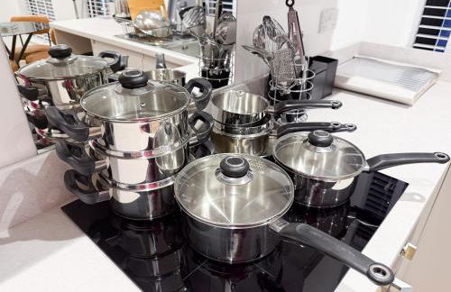 Spacious Modern 1 Bed Apartments in St Neots - Perfect for Contractors & Professionals - Free Parking - WiFi - Fully Equipped Kitchen - Smart TV Ideal for Work Stays and Long Projects - Foto 46