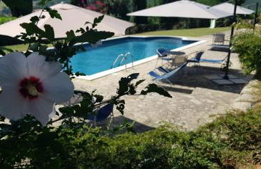 Case in campagna con piscina a Todi - Foto 2