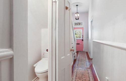 Lovely Victorian Beauty in Heart of Downtown - Foto 51