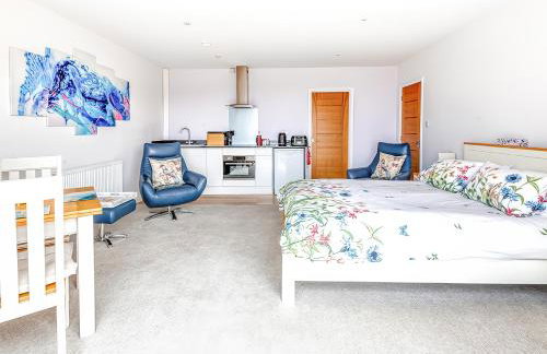 Greenside Studio - Photo 5