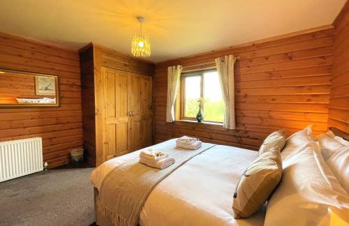 Beautiful 2BR Beach Lodge Set In Stunning Gardens - Pass the Keys - Photo 12