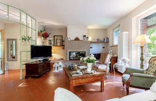 Villa Ester, a Stylish Farmhouse on the Hills - Foto 61