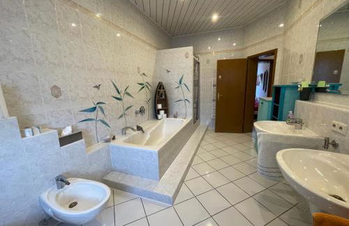 Attraktive 2 Zimmer Wohnung in Toplage, Nähe Messe - Foto 1