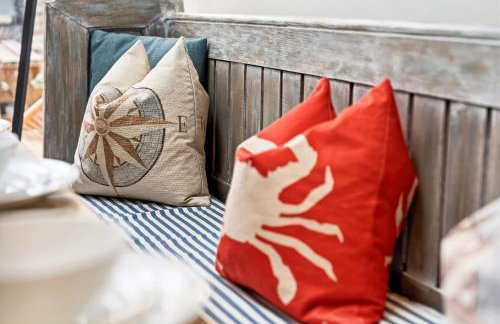 3-BR Luxe Cowes Cottage Harbour Views, Sleeps 6, with Private Garden - LONG TERM STAY WINTER SPECIAL OFFER AVAILABLE! - by Blue Puffin Stays - Foto 33