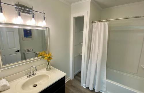 Pack your bags and leave tonight! - Foto 22