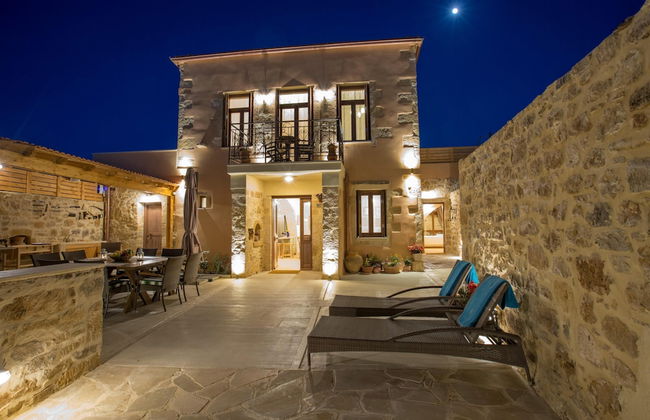 Villa Theta with private pool by Amara Living - Foto 38